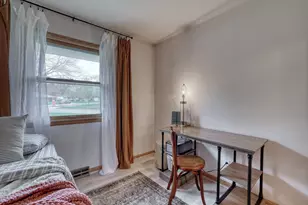 5890 Lakeview Dr, Greendale, WI 53129 - Photo 23