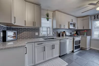 1473 S 90th St, West Allis, WI 53214 - Photo 11