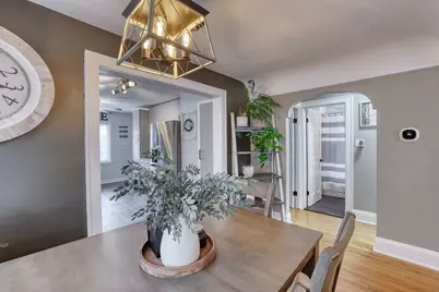 1473 S 90th St, West Allis, WI 53214 - Photo 9