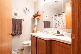 204 Cambridge Ave, Waukesha, WI 53188 - Photo 19