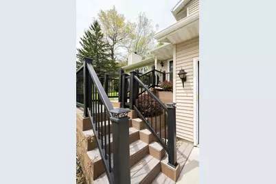204  Cambridge Ave, Waukesha, WI 53188 - Photo 3