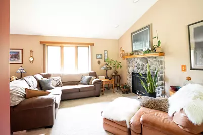 204  Cambridge Ave, Waukesha, WI 53188 - Photo 7