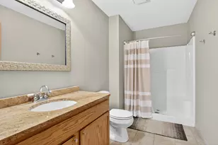 1015 Shadowood Cir, West Bend, WI 53095 - Photo 15