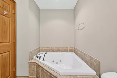 1015  Shadowood Cir #3, West Bend, WI 53095 - Photo 23