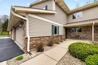 1015  Shadowood Cir #3, West Bend, WI 53095 - Photo 3