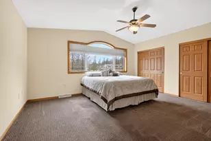 1015 Shadowood Cir, West Bend, WI 53095 - Photo 21