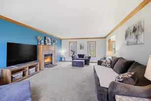 8715 Halverson Rd, Racine, WI 53185 - Photo 5