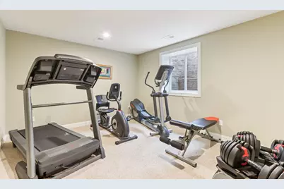 18160  Kestrel Ct, Brookfield, WI 53045 - Photo 43