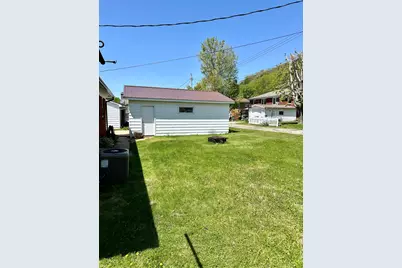 1037  Dewey St, Cassville, WI 53806 - Photo 13