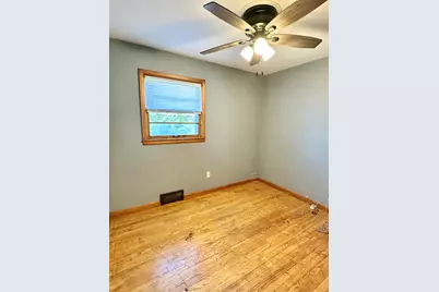 1037  Dewey St, Cassville, WI 53806 - Photo 9