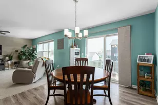 907 Ridge Ct, Watertown, WI 53094 - Photo 9