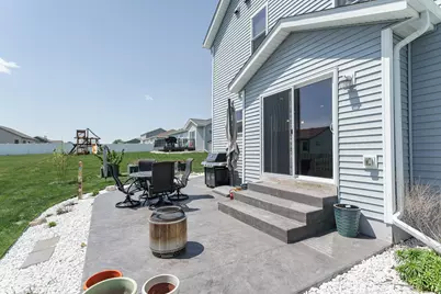 907  Ridge Ct, Watertown, WI 53094 - Photo 33