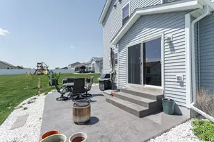 907 Ridge Ct, Watertown, WI 53094 - Photo 33