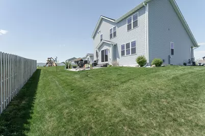 907  Ridge Ct, Watertown, WI 53094 - Photo 31