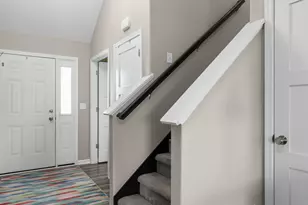 907 Ridge Ct, Watertown, WI 53094 - Photo 5