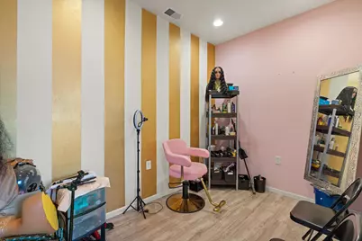6425 W Burleigh St, Milwaukee, WI 53210 - Photo 9