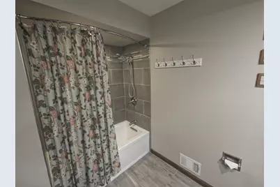 825  Garvens Ave, Brookfield, WI 53005 - Photo 17