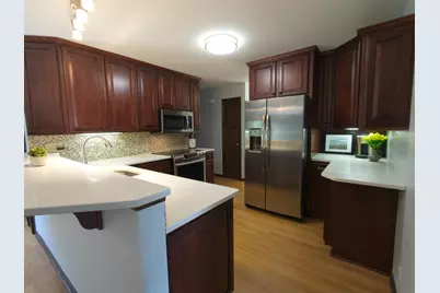 825  Garvens Ave, Brookfield, WI 53005 - Photo 3