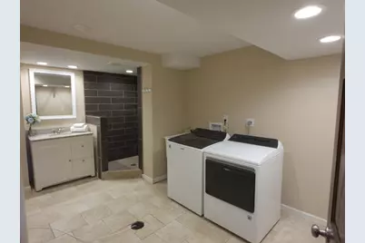 825  Garvens Ave, Brookfield, WI 53005 - Photo 23
