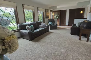 825 Garvens Ave, Brookfield, WI 53005 - Photo 7