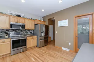 426 Augusta Dr, Mukwonago, WI 53149 - Photo 17