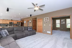 426 Augusta Dr, Mukwonago, WI 53149 - Photo 13