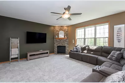 426  Augusta Dr, Mukwonago, WI 53149 - Photo 11