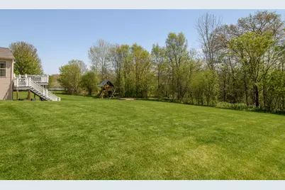 426  Augusta Dr, Mukwonago, WI 53149 - Photo 5