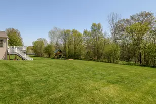 426 Augusta Dr, Mukwonago, WI 53149 - Photo 5