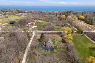 13725 N Lake Shore Dr, Mequon, WI 53097 - Photo 49