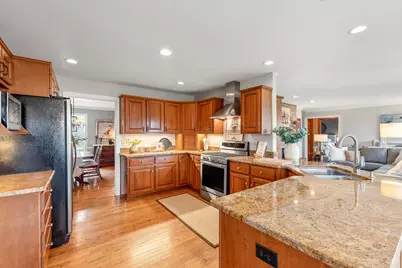 13725 N Lake Shore Dr, Mequon, WI 53097 - Photo 13