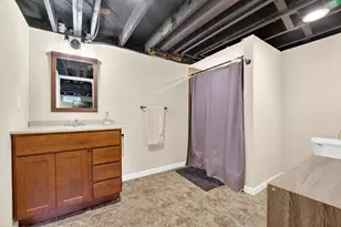 1801 W Kimberly Ave, Milwaukee, WI 53221 - Photo 15