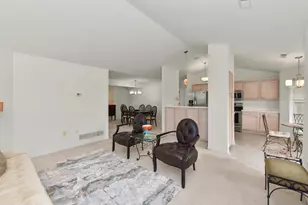 9128 W Elm Ct, Franklin, WI 53132 - Photo 33