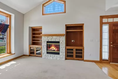506  Spring Crest Cir, Waukesha, WI 53188 - Photo 7