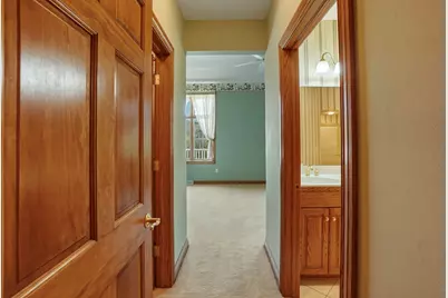 506  Spring Crest Cir, Waukesha, WI 53188 - Photo 17
