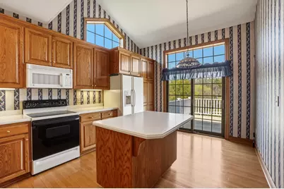 506  Spring Crest Cir, Waukesha, WI 53188 - Photo 13