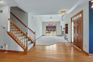 506 Spring Crest Cir, Waukesha, WI 53188 - Photo 9