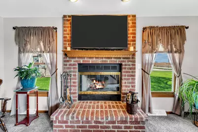 2000  Airline Rd, Racine, WI 53406 - Photo 9