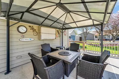 2000  Airline Rd, Racine, WI 53406 - Photo 49