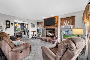 2000 Airline Rd, Racine, WI 53406 - Photo 7