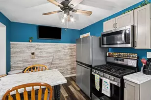1104 Lathrop Ave, Racine, WI 53405 - Photo 9