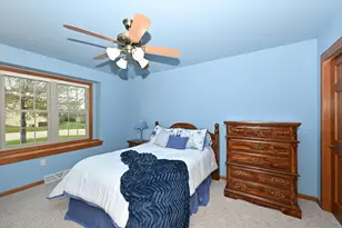 9225 Auburn Ct, Racine, WI 53406 - Photo 21