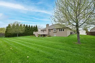 9225 Auburn Ct, Racine, WI 53406 - Photo 43