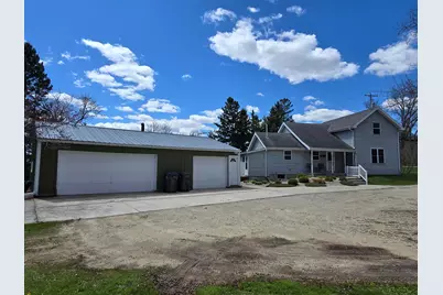323  S Heritage Dr, Oostburg, WI 53070 - Photo 17
