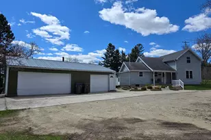 323 S Heritage Dr, Oostburg, WI 53070 - Photo 17