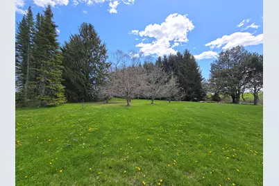323  S Heritage Dr, Oostburg, WI 53070 - Photo 21