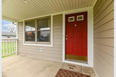 114 E Spruce St, Silver Lake, WI 53170 - Photo 3