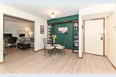 3916 N Oakland Ave #117, Milwaukee, WI 53211 - Photo 3