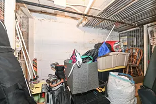 3916 N Oakland Ave, Milwaukee, WI 53211 - Photo 33