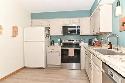 3916 N Oakland Ave #117, Milwaukee, WI 53211 - Photo 13